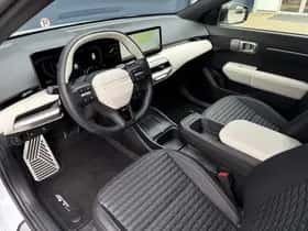Kia EV4 (2026) thumbnail 8