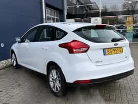 Ford Focus (2018) thumbnail 3