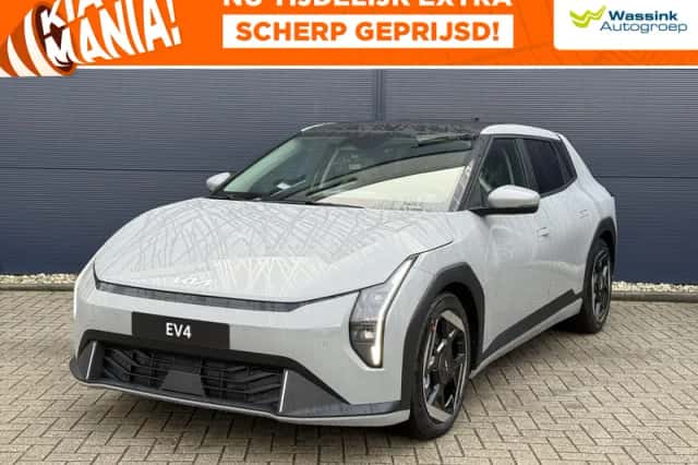 Kia EV4 (2026) thumbnail 1