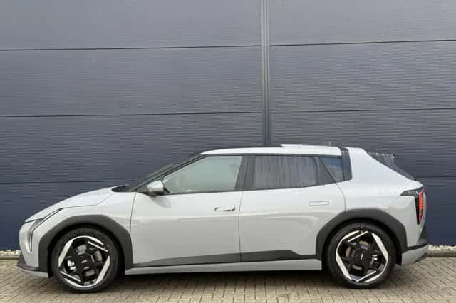 Kia EV4 (2026) thumbnail 5
