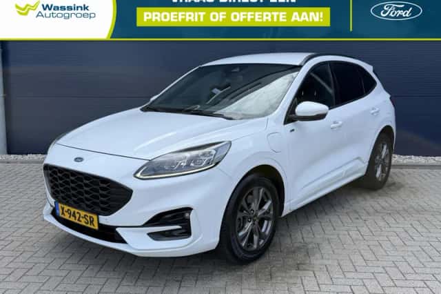 Ford Kuga (2020) thumbnail 1