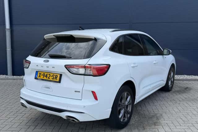 Ford Kuga (2020) thumbnail 5