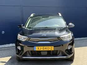 Kia Stonic (2019) thumbnail 2