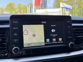 Kia Stonic (2019) thumbnail 13