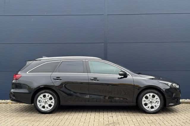 Kia Ceed Sportswagon (2025) thumbnail 4
