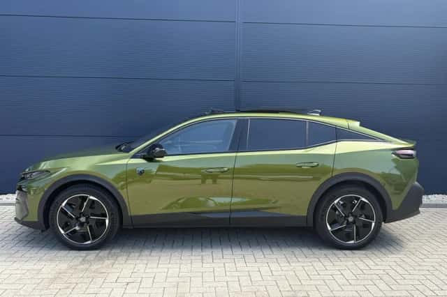 Peugeot 408 (2026) thumbnail 2