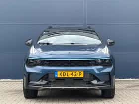 Lynk & Co 01 (2023) thumbnail 2