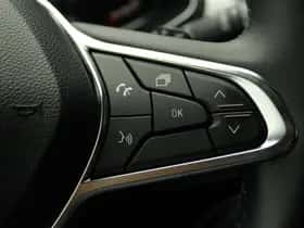 Renault Captur (2021) thumbnail 17