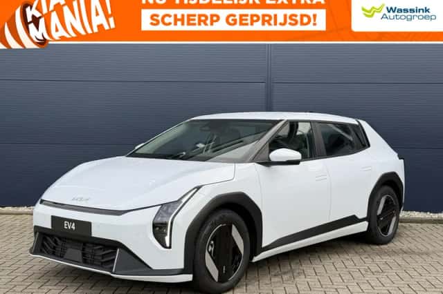 Kia EV4 (2026) thumbnail 1