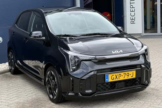 Kia Picanto (2024) thumbnail 3