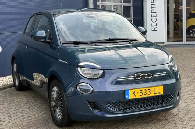 Fiat 500 (2020) thumbnail 4
