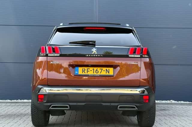 Peugeot 3008 (2017) thumbnail 6
