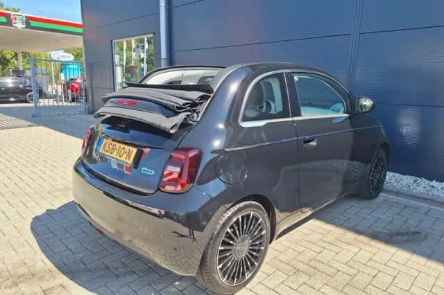 Fiat 500C (2026) thumbnail 2