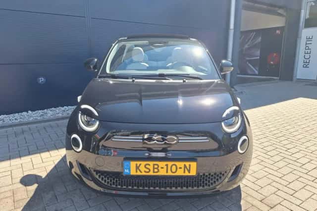 Fiat 500C (2026) thumbnail 4