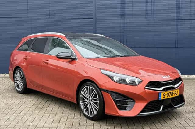 Kia Ceed Sportswagon (2023) thumbnail 3