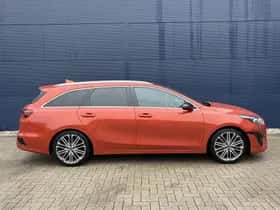 Kia Ceed Sportswagon (2023) thumbnail 4