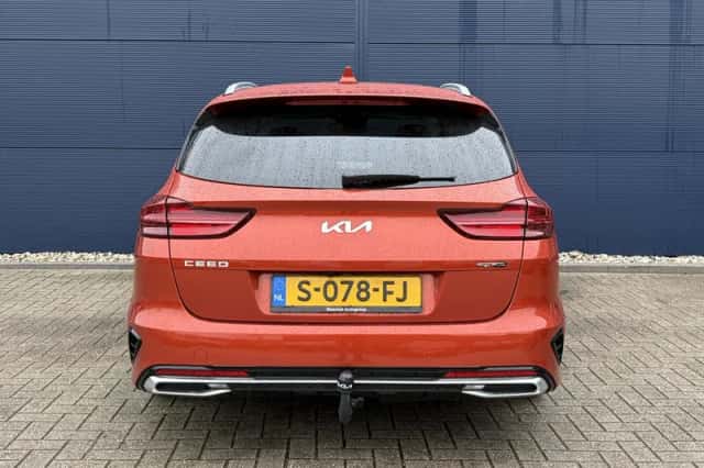 Kia Ceed Sportswagon (2023) thumbnail 6