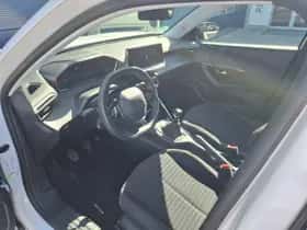 Peugeot 2008 (2022) thumbnail 11