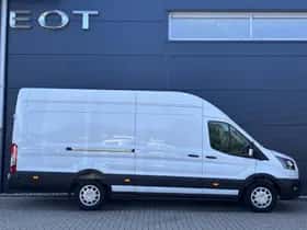 Ford Transit (2024) thumbnail 4