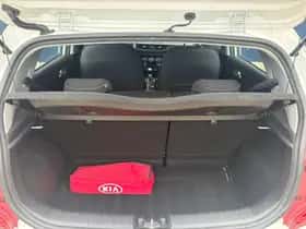 Kia Picanto (2021) thumbnail 9
