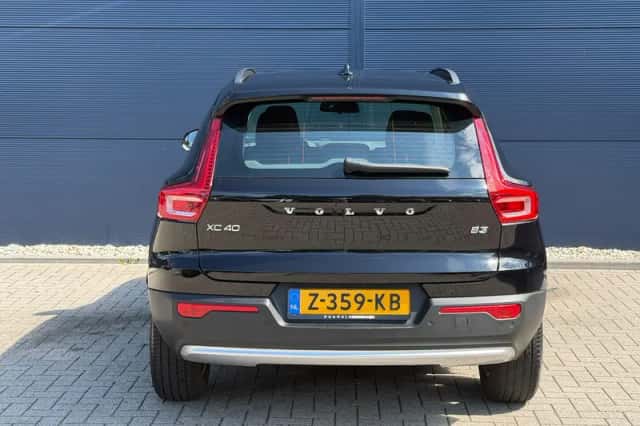 Volvo XC40 (2024) thumbnail 5