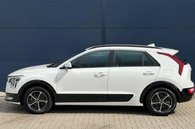 Kia Niro (2022) thumbnail 2