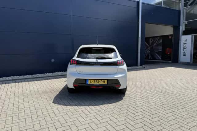 Peugeot 208 (2021) thumbnail 5