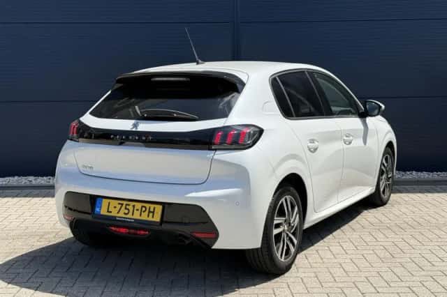 Peugeot 208 (2021) thumbnail 6