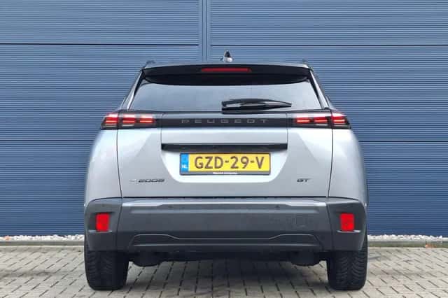 Peugeot e-2008 (2025) thumbnail 6
