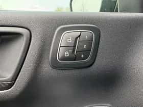 Ford Kuga (2024) thumbnail 22