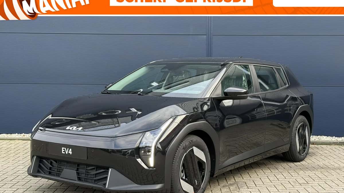 Kia EV4 (2026) — foto 1