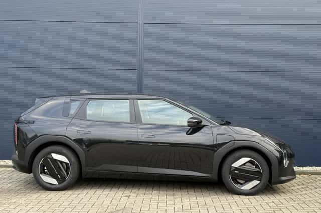 Kia EV4 (2026) thumbnail 5