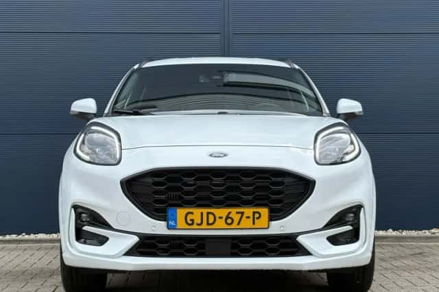 Ford Puma (2023) thumbnail 2