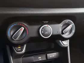 Kia Picanto (2022) thumbnail 16