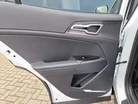 Kia Sportage (2024) thumbnail 8