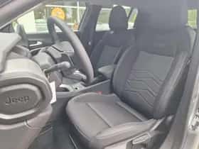 Jeep Avenger (2025) thumbnail 12