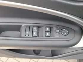 Jeep Avenger (2025) thumbnail 18