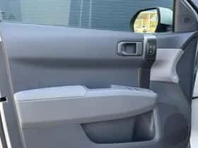 Kia EV3 (2025) thumbnail 10
