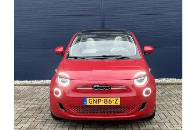 Fiat 500C (2024) thumbnail 4