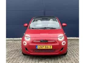 Fiat 500C (2024) thumbnail 4