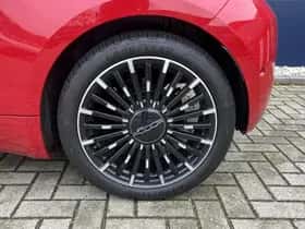 Fiat 500C (2024) thumbnail 8