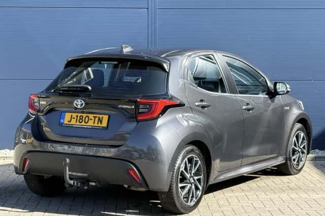 Toyota Yaris (2020) thumbnail 4