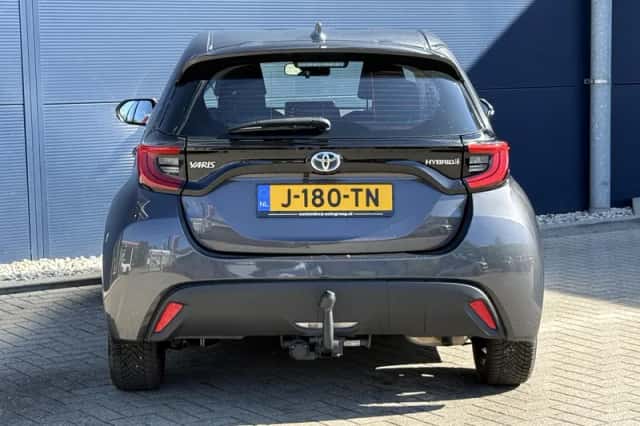 Toyota Yaris (2020) thumbnail 5