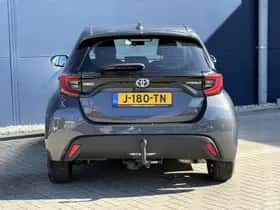 Toyota Yaris (2020) thumbnail 5