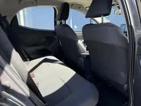 Toyota Yaris (2020) thumbnail 10