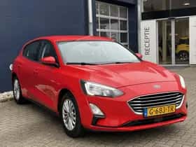 Ford Focus (2019) thumbnail 3