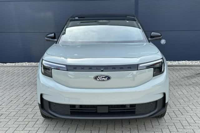 Ford Explorer (2026) thumbnail 5