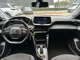 Peugeot 208 (2021) thumbnail 15