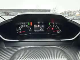 Peugeot 208 (2021) thumbnail 18