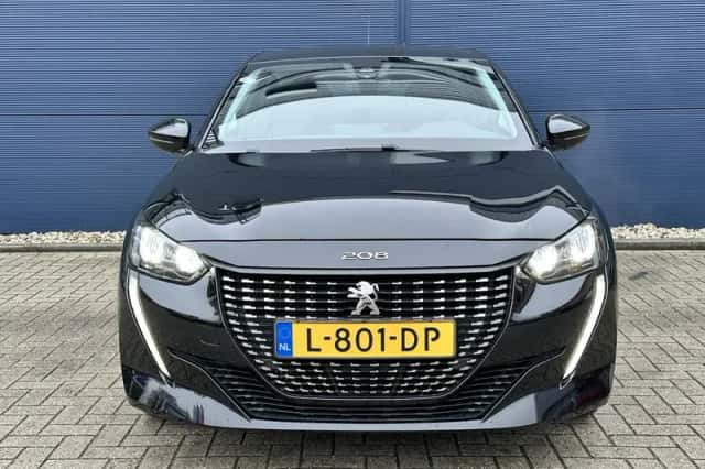 Peugeot 208 (2021) thumbnail 3